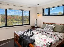 2-Storey 5BR House - Family, Pets & Pond Views