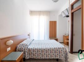 Hotiday Lavagna Lungomare，位于拉瓦尼亚的酒店