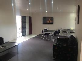 Central Park Motor Inn，位于陶马鲁努伊的酒店