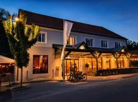 Smarthotel Schmid - Restaurant & Bar inhouse - Nähe Schlossteich