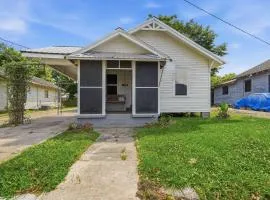 Quiet Private Room Near UL & Downtown Lafayette