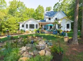 Serene Wooded Retreat w/ Patios in Charlottesville