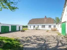 6 person holiday home in Rødding
