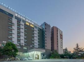 Donghae Gloria Hotel，位于东海市的酒店