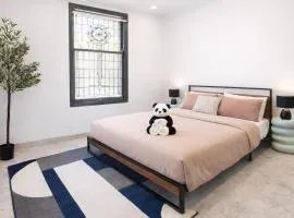 Cozy Spanish-Inspired Stay in Liverpool CBD