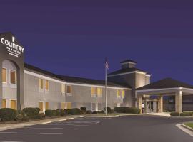 Country Inn & Suites by Radisson, Dunn I-95，位于邓恩的酒店