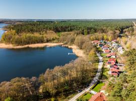 Waterkieker Jabel - Ferienhaus mit Sauna & Steg，位于Jabel的酒店