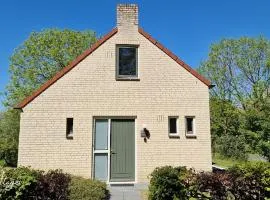 Lakefront Cottage Gelderland BBQ & tuin 6pers