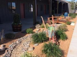 HH Creek Inn