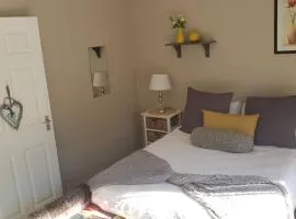 Junior Suite with Pool View -