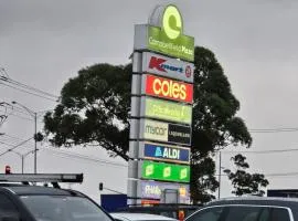 Neat and cozy stay close to Melbourne International Airport