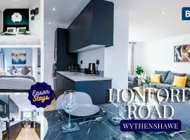 4BR House By Eason Stays Short Lets Wythenshawe