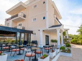Hotel Almar