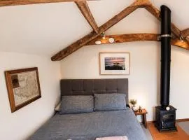 The Hay Loft- new ensuite bathroom & kitchenette for 2026