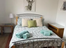 16 Bentley Road - Uttoxeter, Comfortable accommodations, double rooms