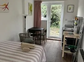 Garden Studio 1 with Parking in North Bristol