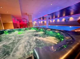 Vistamar Hotel Luxury Wellness By DLV -Adults Only-，位于比利亚霍约萨的酒店