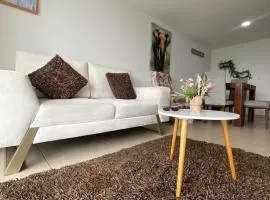 La vida es bella Hermoso apartamento con Piscina -Turco- Central