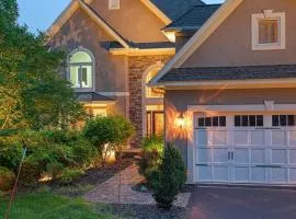 Paradise at Sunset Cove - Lakefront getaway with private dock, office, firepit, deck, & pool table