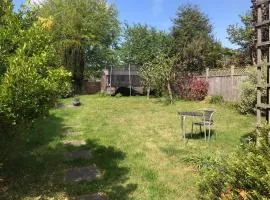 Spacious Suffolk Cottage in Village Setting