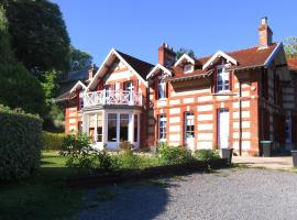 La Villa des Rosiers，位于克里克波夫的住宿加早餐旅馆