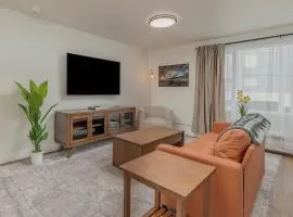 Downtown 1 Bedroom Flat with Views