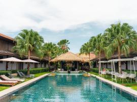 Malabar Pool Villa Phuket，位于普吉镇的酒店