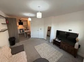 Modern 1-Bed Apartment in Arlesey with Free Parking & Fast WiFi