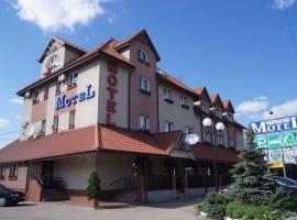 匝斯泽汽车旅馆，位于沃姆扎的酒店