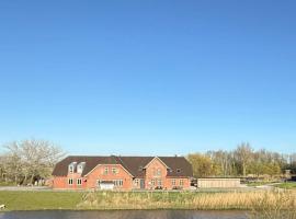 Gaststätte Bongsiel 'Dat Swarte Peerd'，位于奥克霍尔姆的酒店