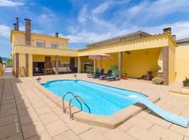 Villa con piscina privada y total intimidad