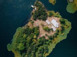 Atakwame Island，位于Akosombo的酒店