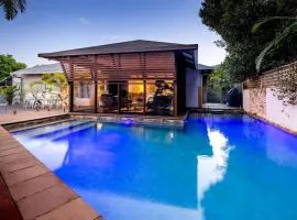 The Mudjimba Beach House - 150m to the beach