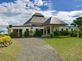 斐济蓝宝湾别墅，位于Viseisei的家庭/亲子酒店