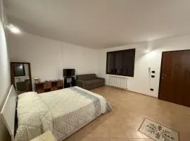 Poli rooms