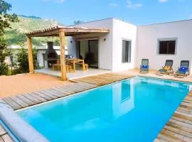 Villa Silvio, 8 pers, piscine, 15 minutes plage en voiture