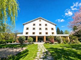 Logis Hôtels La Crémaillère，位于尚普索地区圣博内的酒店