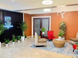 Spanish Trails Inn - Laredo Hotel，位于拉雷多的酒店