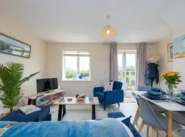 Peaceful Anglesey Escape in Pentraeth - Sleeps 4 - Parking & Wifi