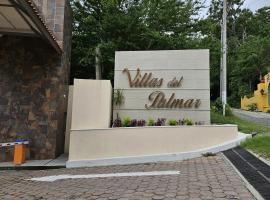 Villas del Palmar Manzanillo with Beach Club，位于曼萨尼约的酒店