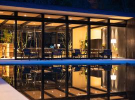Hotel MODA，位于由布市的酒店
