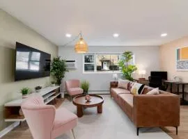 Cozy 1 Bedroom 1 Reserved Parking Workdesk