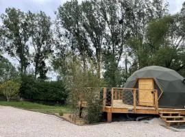 Dôme Nature & Jaccuzi au BlueGrassRanch