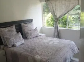90 Degrees Guest House Emalahleni