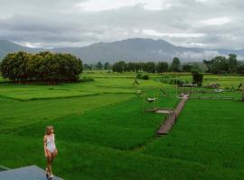 Sangthong Resort at Chiang Klang，位于Chiang Klang的酒店