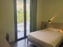 Hotel Piccolo Paradiso - Latronico "Terme"，位于Latronico的酒店