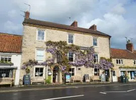The Feathers Hotel, Helmsley, North Yorkshire - The Coaching Inn Group