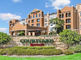 Courtyard by Marriott San Antonio SeaWorld Westover Hills，位于圣安东尼奥的酒店