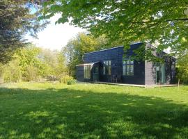 Agerdal - dejligt hus midt i mark og have，位于尼克宾摩斯的酒店