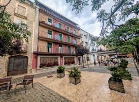 Hotel Restaurant OCELL FRANCOLI LA FONDA，位于莱斯普卢加德夫兰科利的酒店